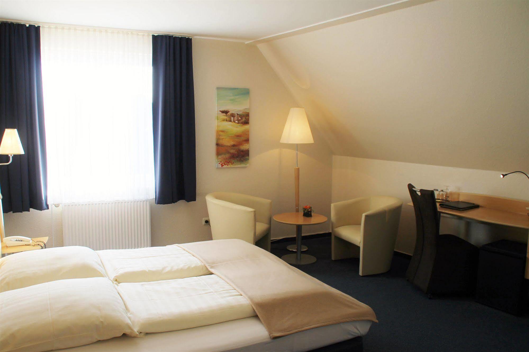 Residenz Hotel Neu Wulmstorf Exterior photo